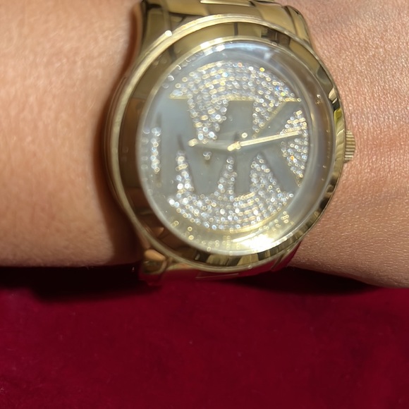 COPY - Michael Kors watch MK-5706 Gold Oversized Runway Gold Crystals - Picture 11 of 12
